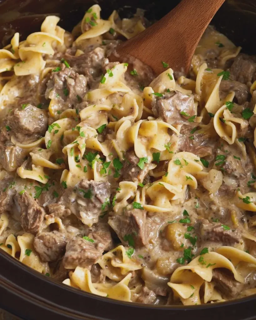 Slow Cooker Creamy Beef Stroganoff