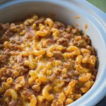 Slow Cooker Chili Mac and Cheese